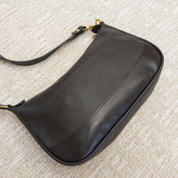 Vintage Longchamp Black Pebbled Leather Crossbody with Gold Hardware - Picture 4 of 12